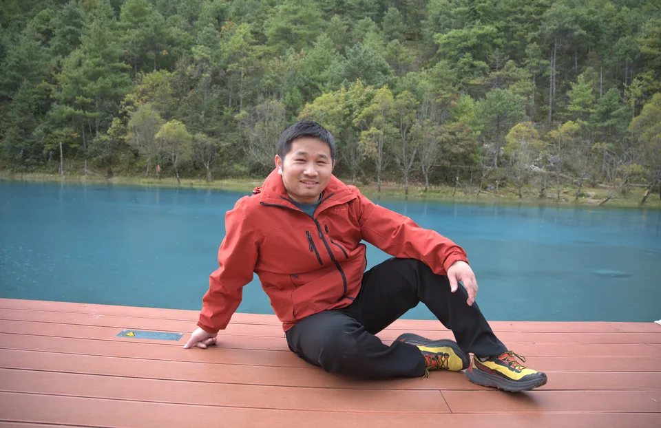 湖畔小憩
