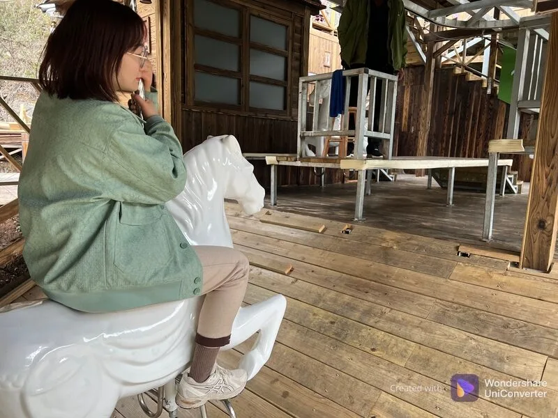 怕高吗？怕。。。。超级飞车好好玩~，地下溶洞好漂亮，凌空漂越的衣服都湿了~，野外捕鱼鱼影都没见到~